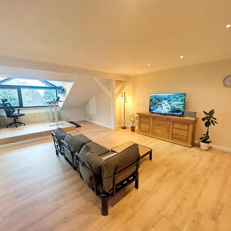 5-star Relax & Work With Your Family Apartman Solingen